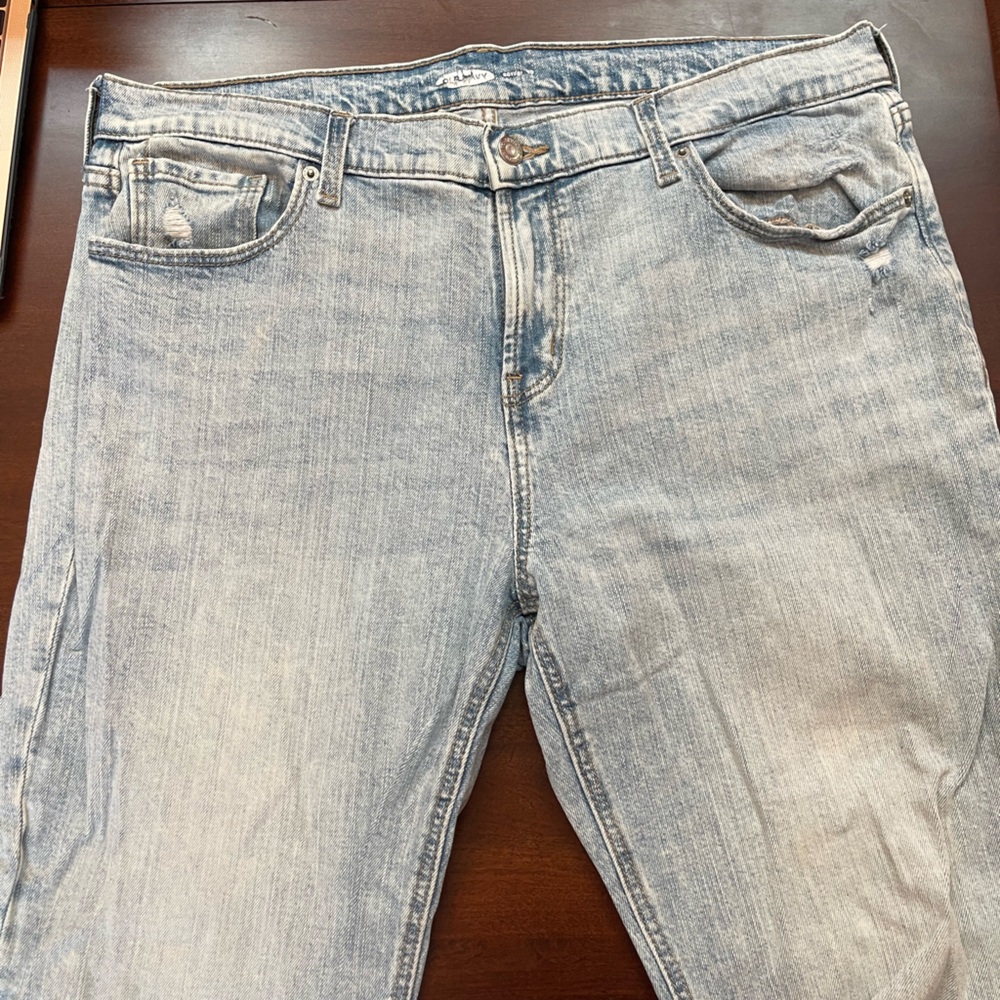 Light wash ripped boyfriend jeans